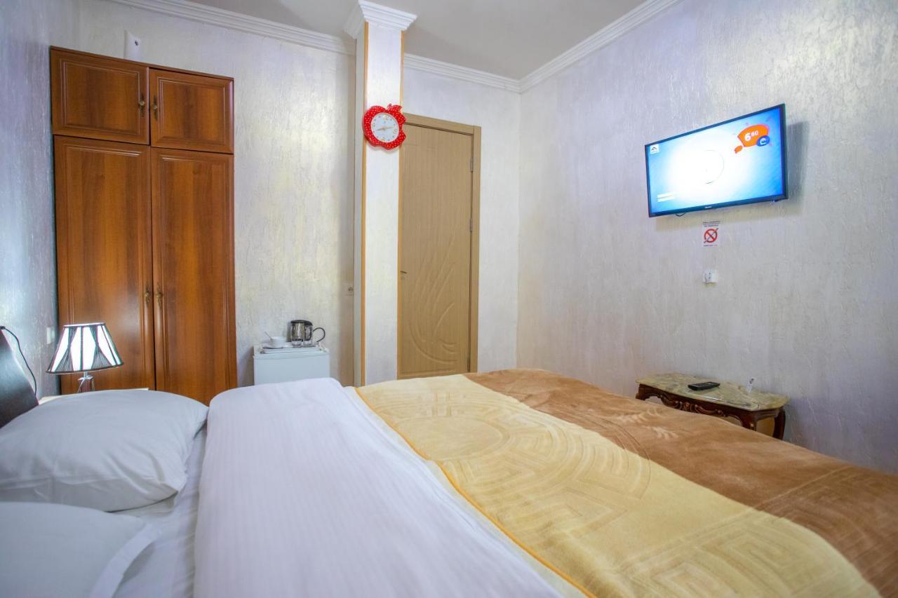 Hotel Mkudro クタイシ エクステリア 写真