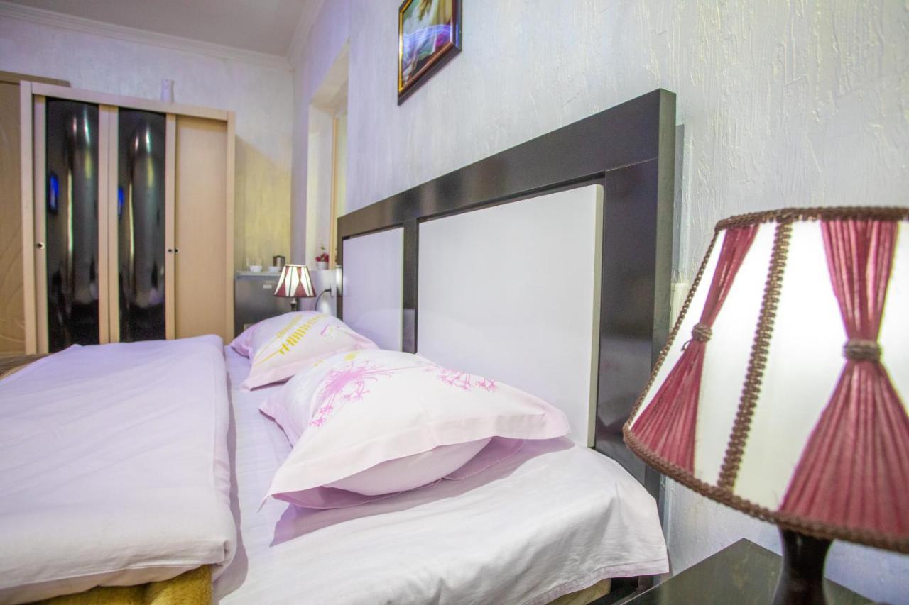 Hotel Mkudro クタイシ エクステリア 写真