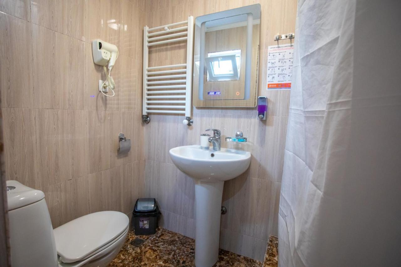 Hotel Mkudro クタイシ エクステリア 写真