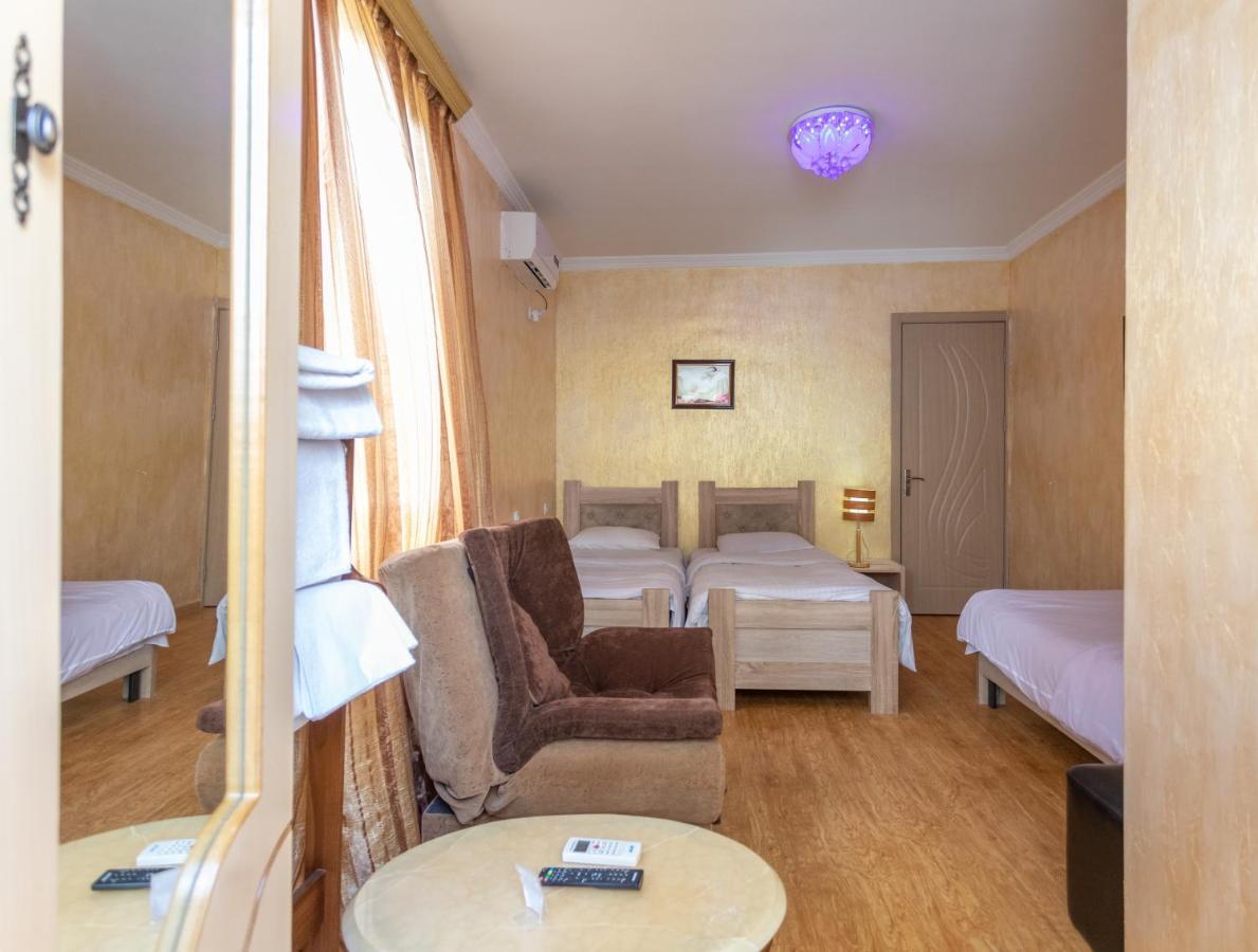 Hotel Mkudro クタイシ エクステリア 写真